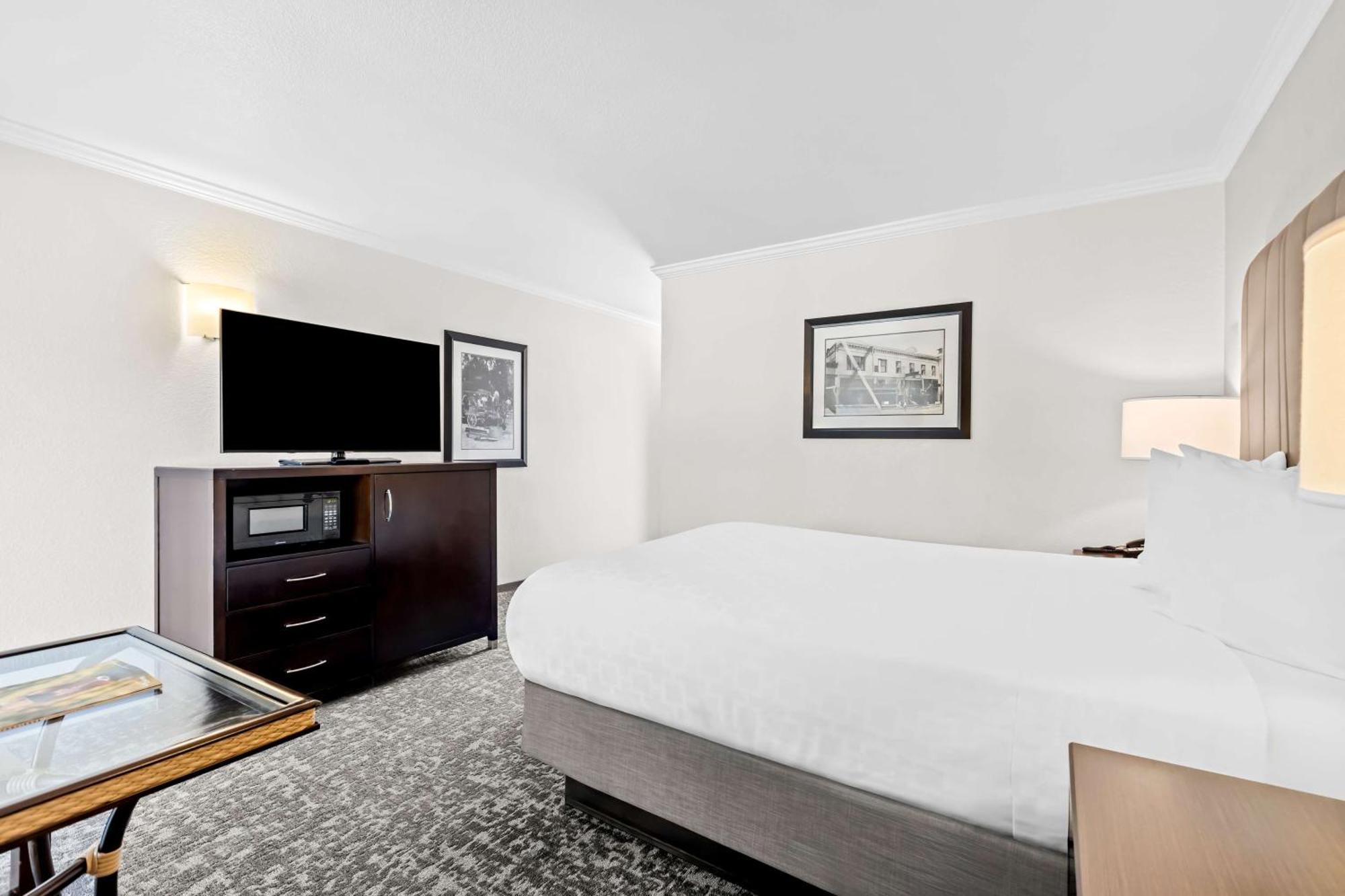 Best Western Garden Inn Санта-Роза Экстерьер фото