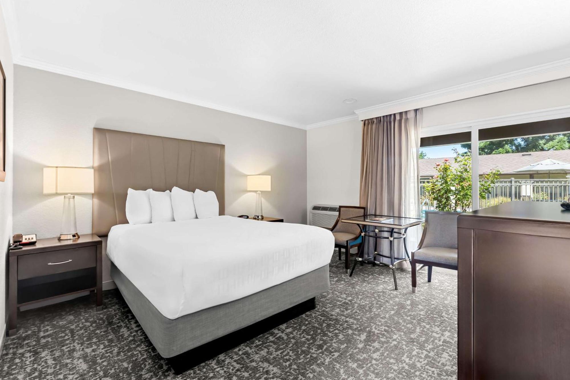 Best Western Garden Inn Санта-Роза Экстерьер фото